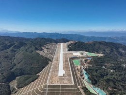 云南鳳慶通用機(jī)場(chǎng)建設(shè)工程項(xiàng)目土石方、地基處理及排水工程施工